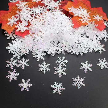Коледни декорации Снежинки Бял пластмасов изкуствен сняг, Коледна украса 2-3 см